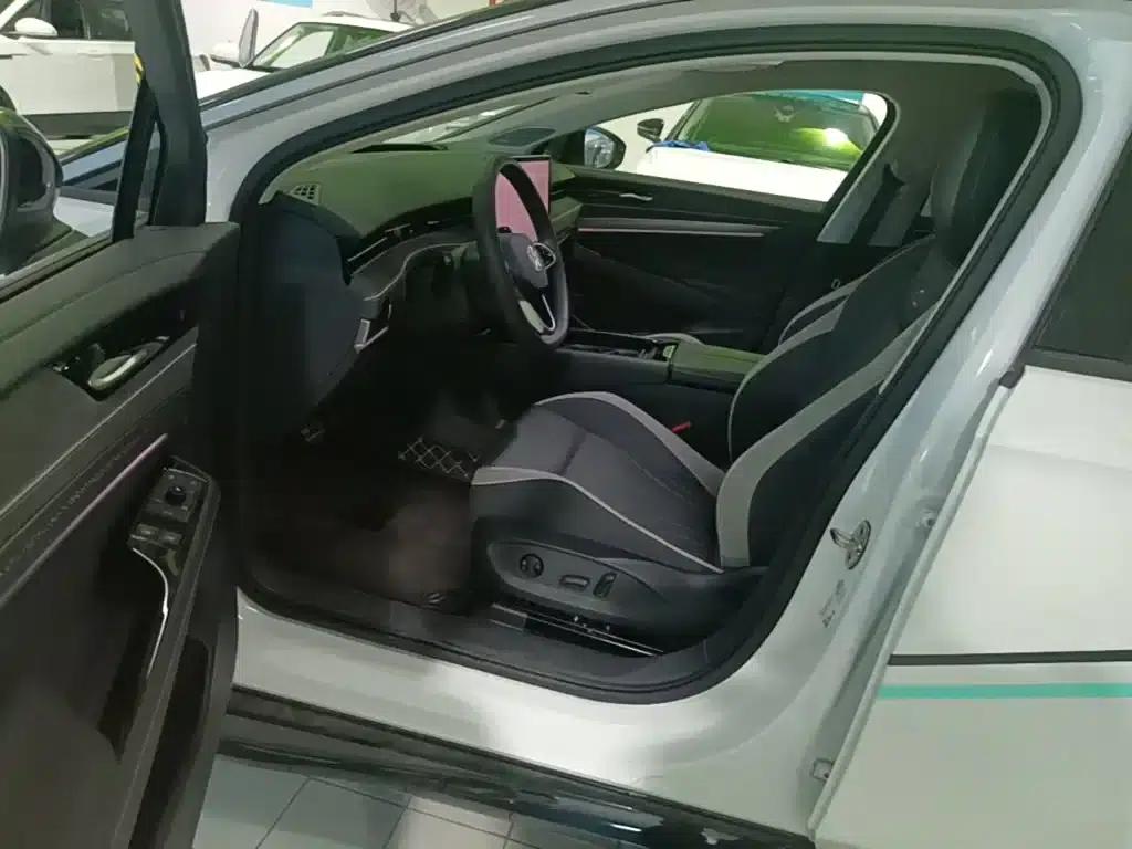 Volkswagen ID.7 VIZZION 2024 PRO — миниатюра 15