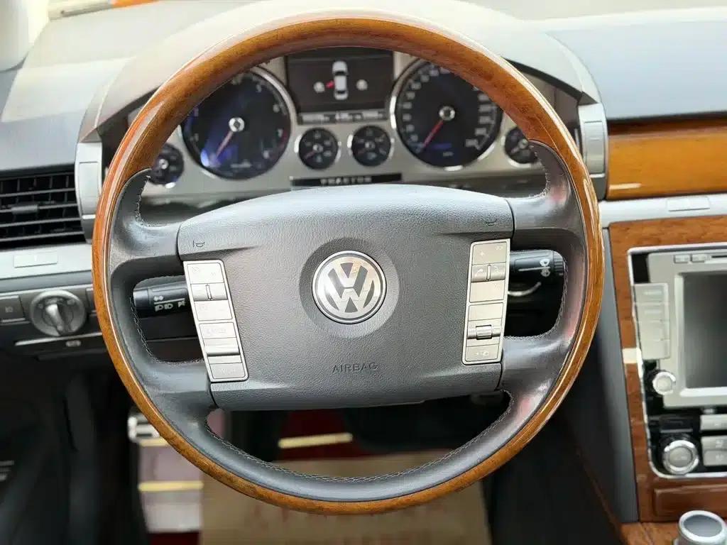 Phaeton 2009 3.6L V6 4-seater Extended Executive Edition — миниатюра 6