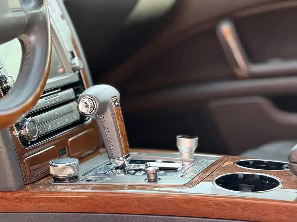 Phaeton 2009 3.6L V6 4-seater Extended Executive Edition — миниатюра 7
