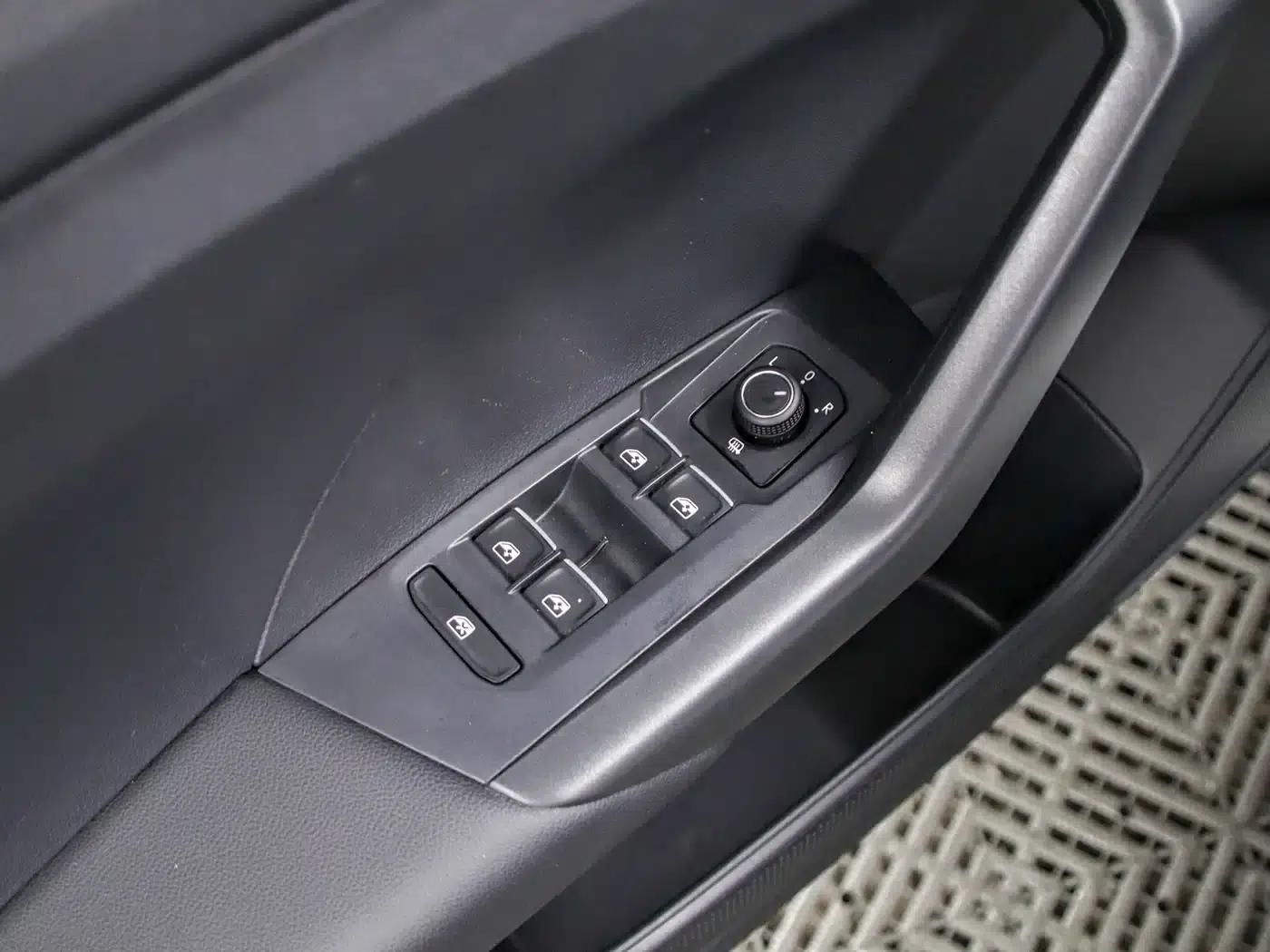 2021 Volkswagen T-Cross 1.5L Automatic Smart Connect Edition — миниатюра 6