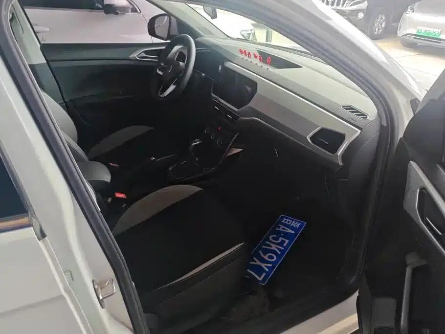 T-Cross 2021 1.5L Automatic 30th Anniversary Edition — миниатюра 8