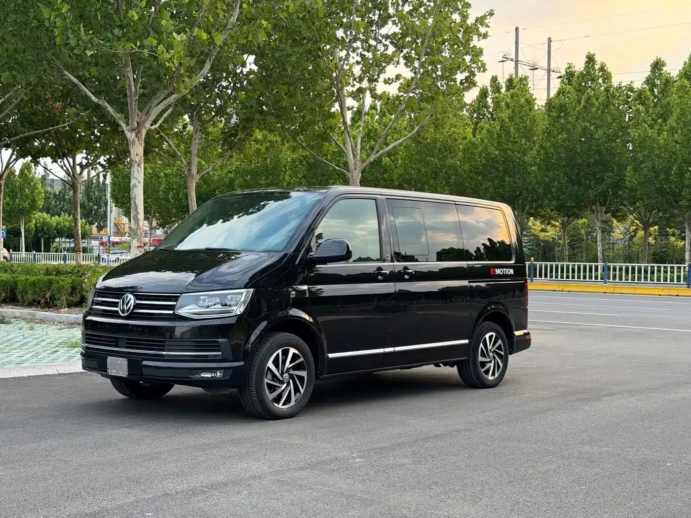 Multivan 2018 2.0TSI 4WD Explorer Edition 7-seater — миниатюра 1