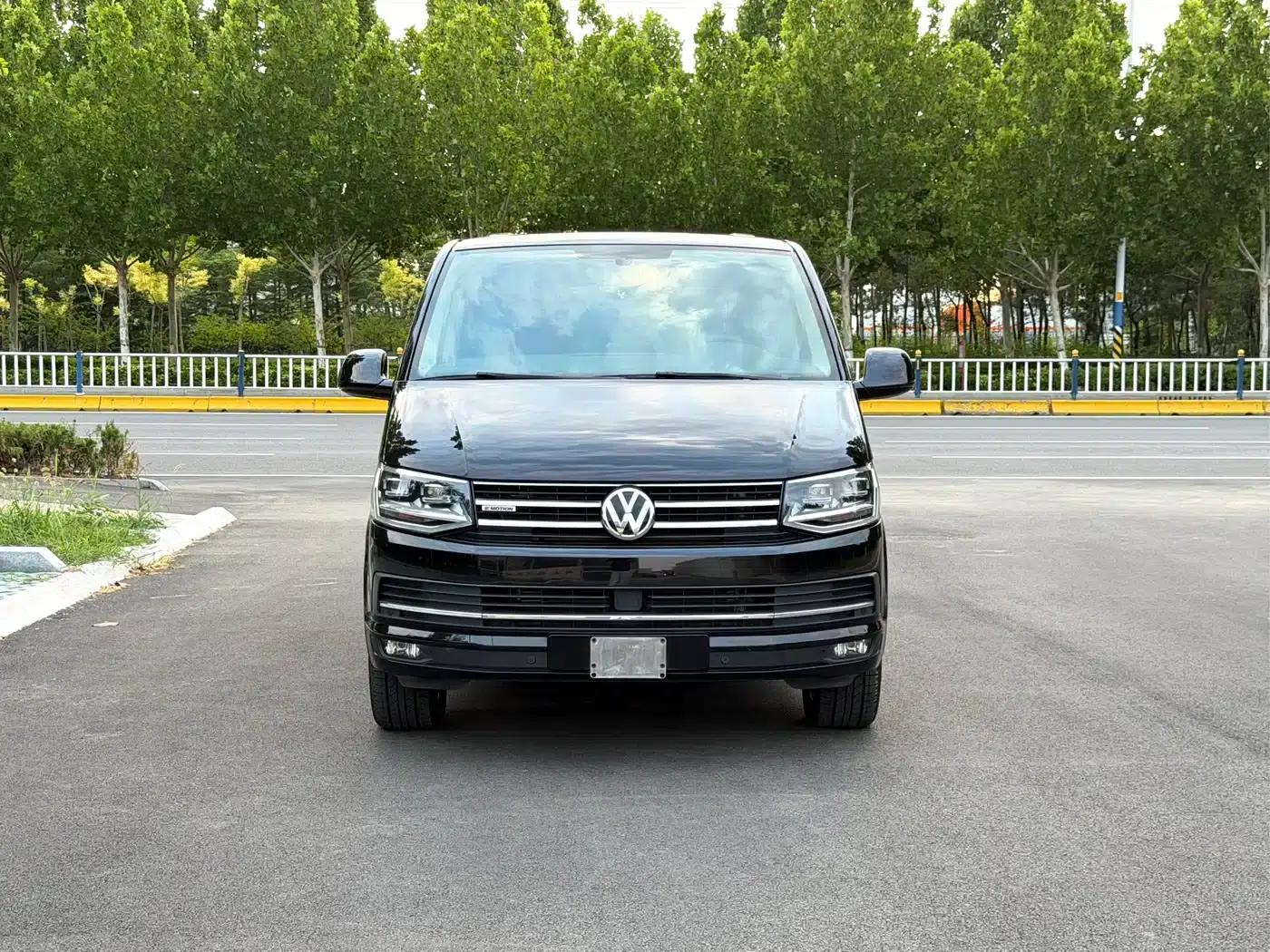 Multivan 2018 2.0TSI 4WD Explorer Edition 7-seater — миниатюра 2