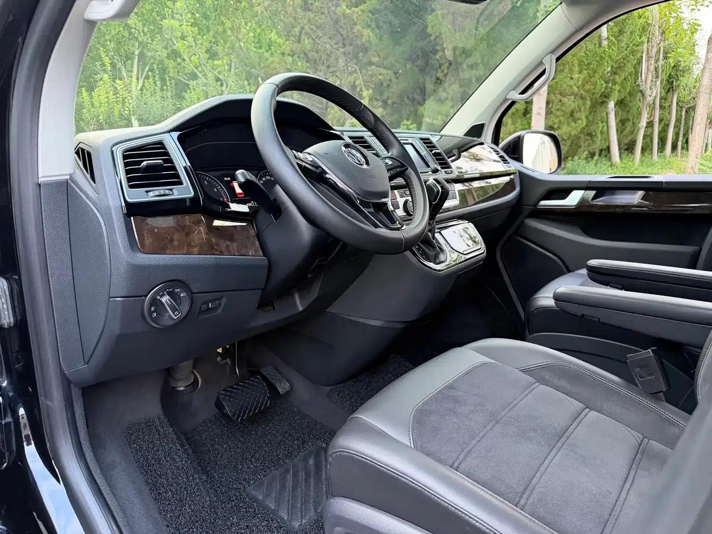 Multivan 2018 2.0TSI 4WD Explorer Edition 7-seater — миниатюра 13