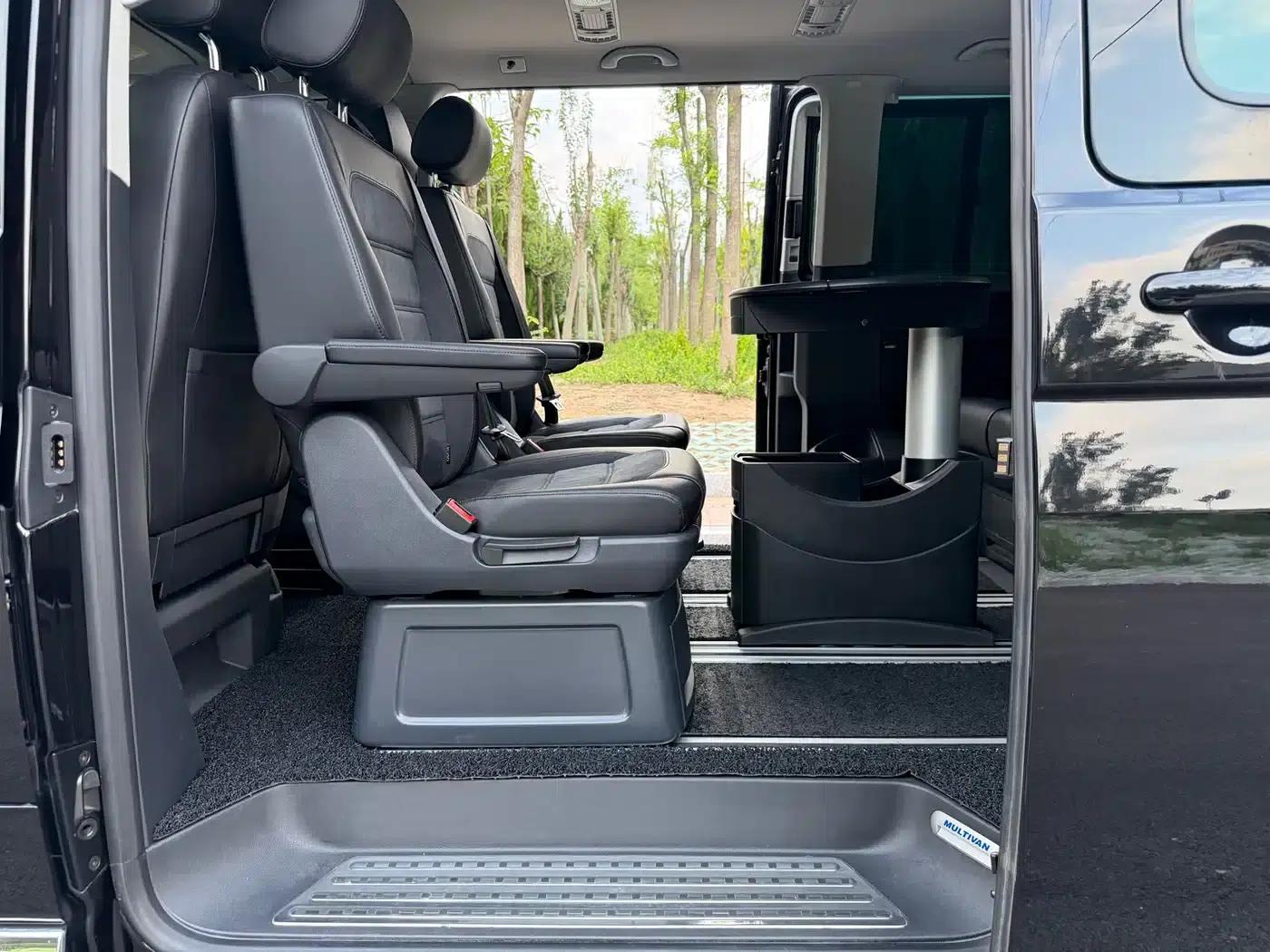 Multivan 2018 2.0TSI 4WD Explorer Edition 7-seater — миниатюра 20
