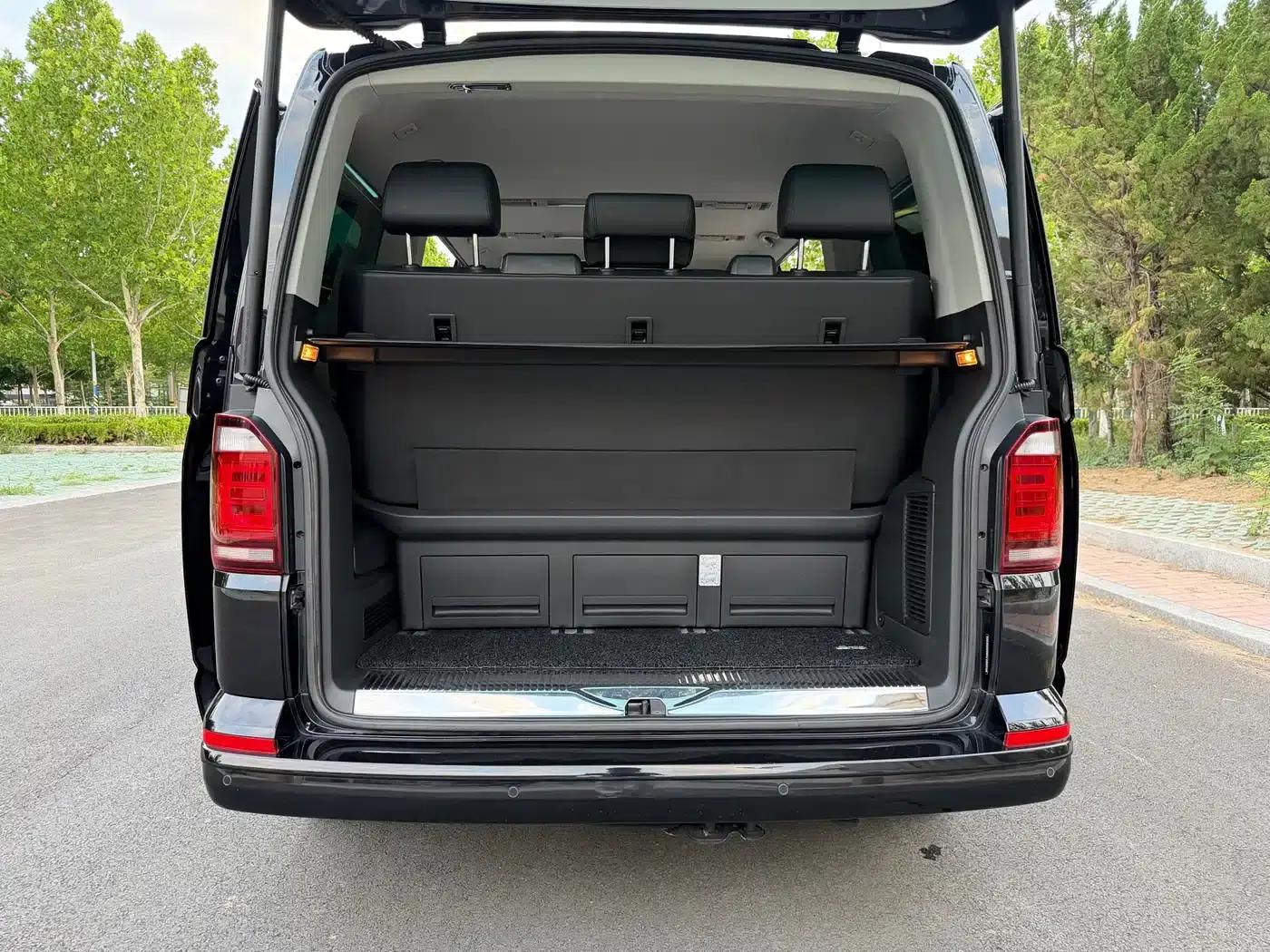 Multivan 2018 2.0TSI 4WD Explorer Edition 7-seater — миниатюра 25
