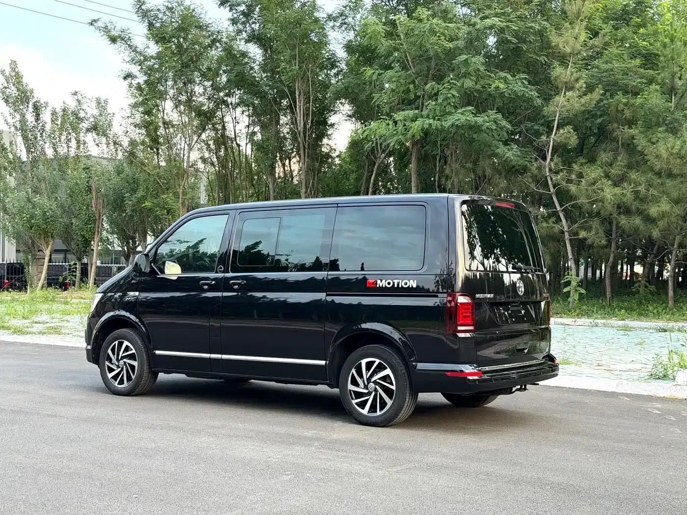 Multivan 2018 2.0TSI 4WD Explorer Edition 7-seater — миниатюра 5