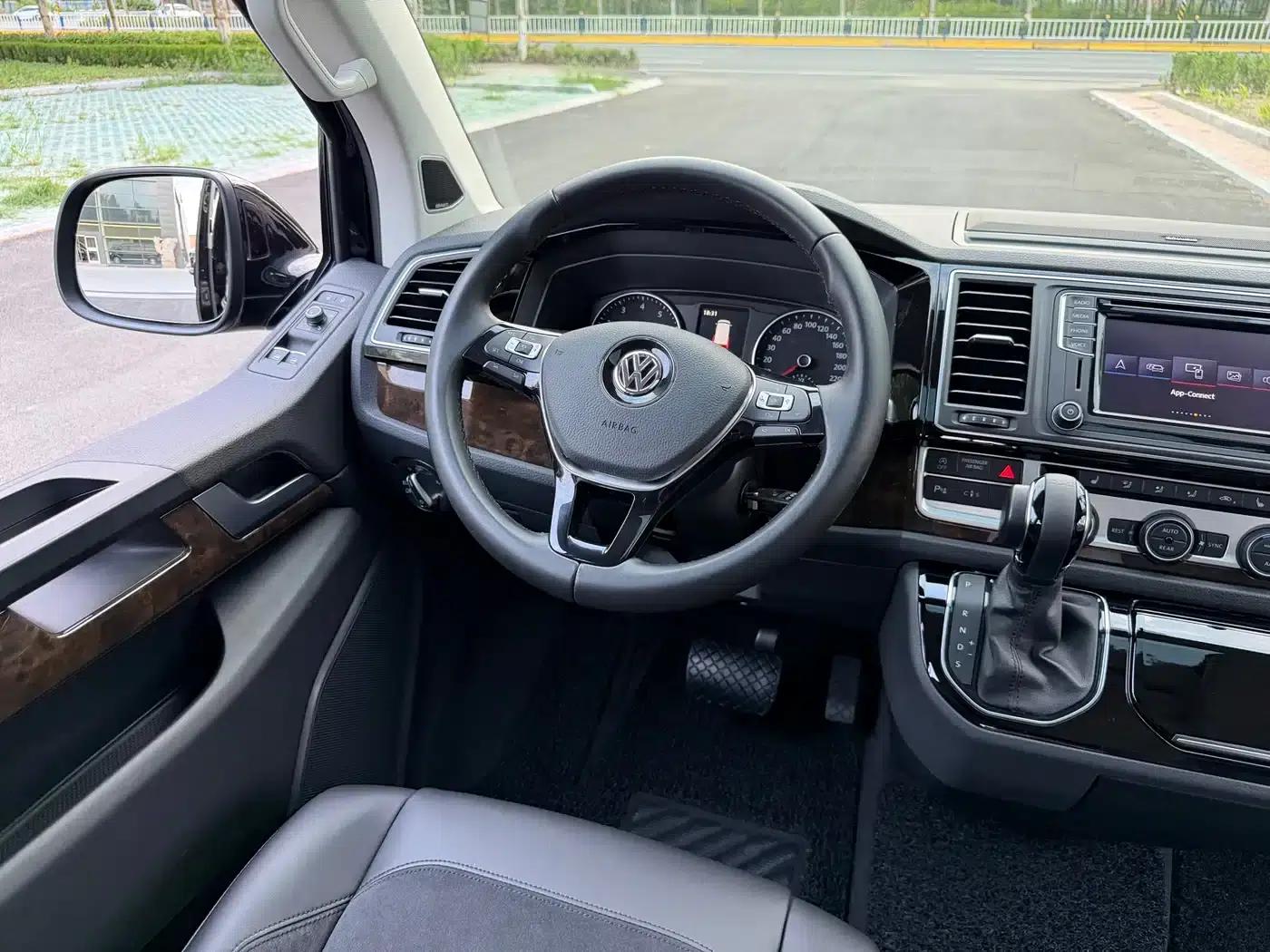 Multivan 2018 2.0TSI 4WD Explorer Edition 7-seater — миниатюра 8