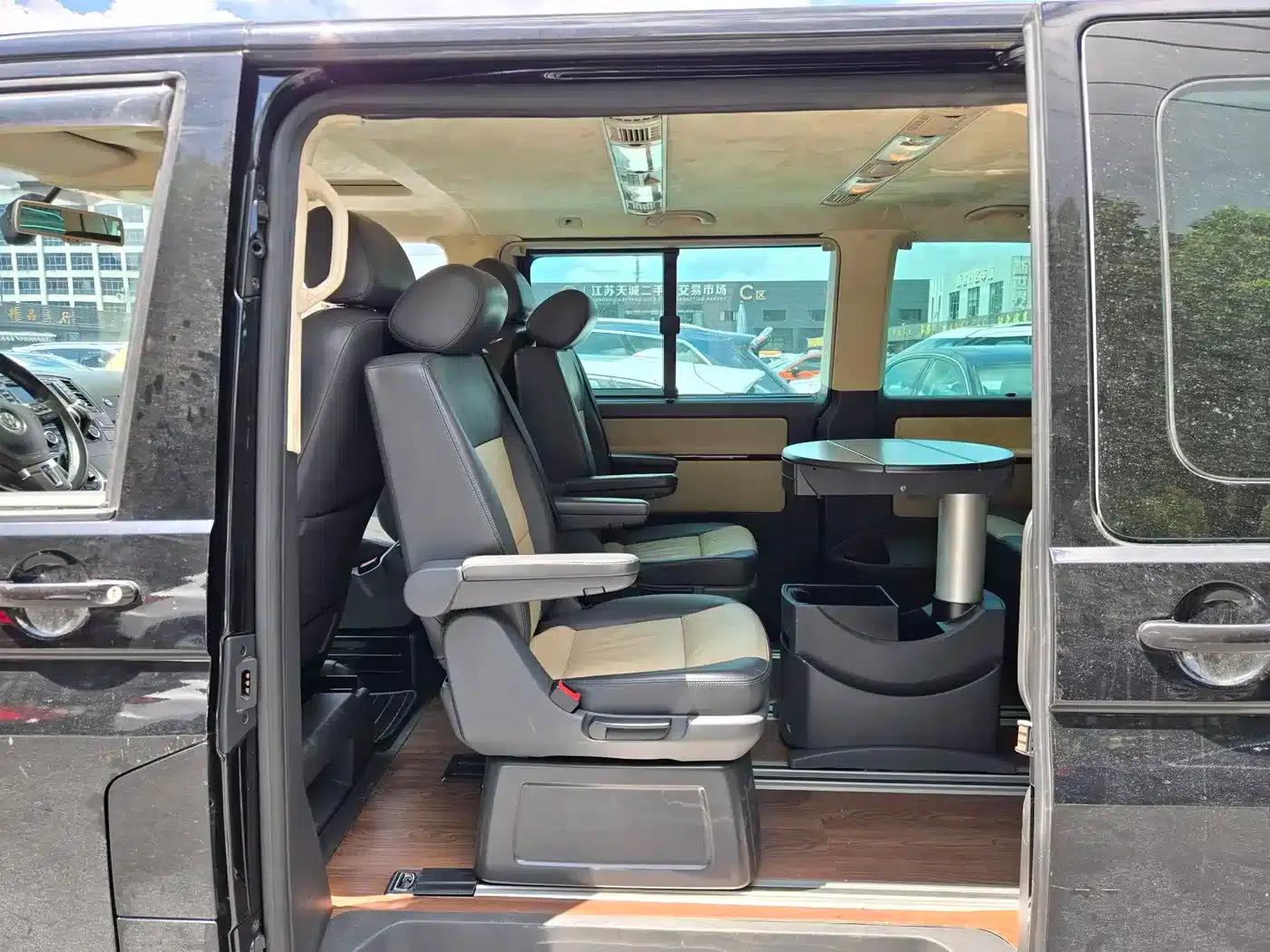 Multivan 2012 2.0TSI 4WD Premium Edition — миниатюра 5