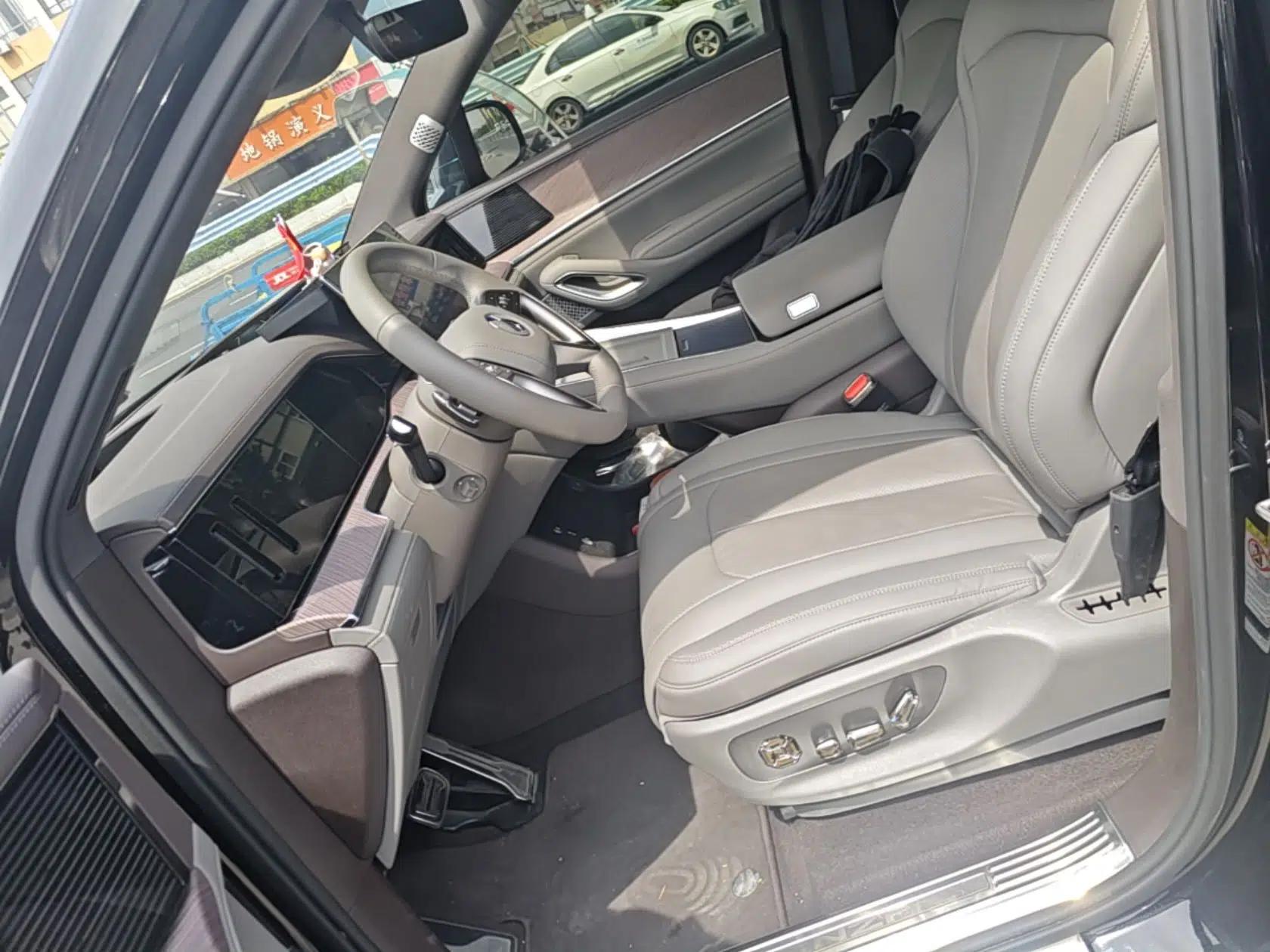 Denza N9 2025 Prestige Version — миниатюра 14