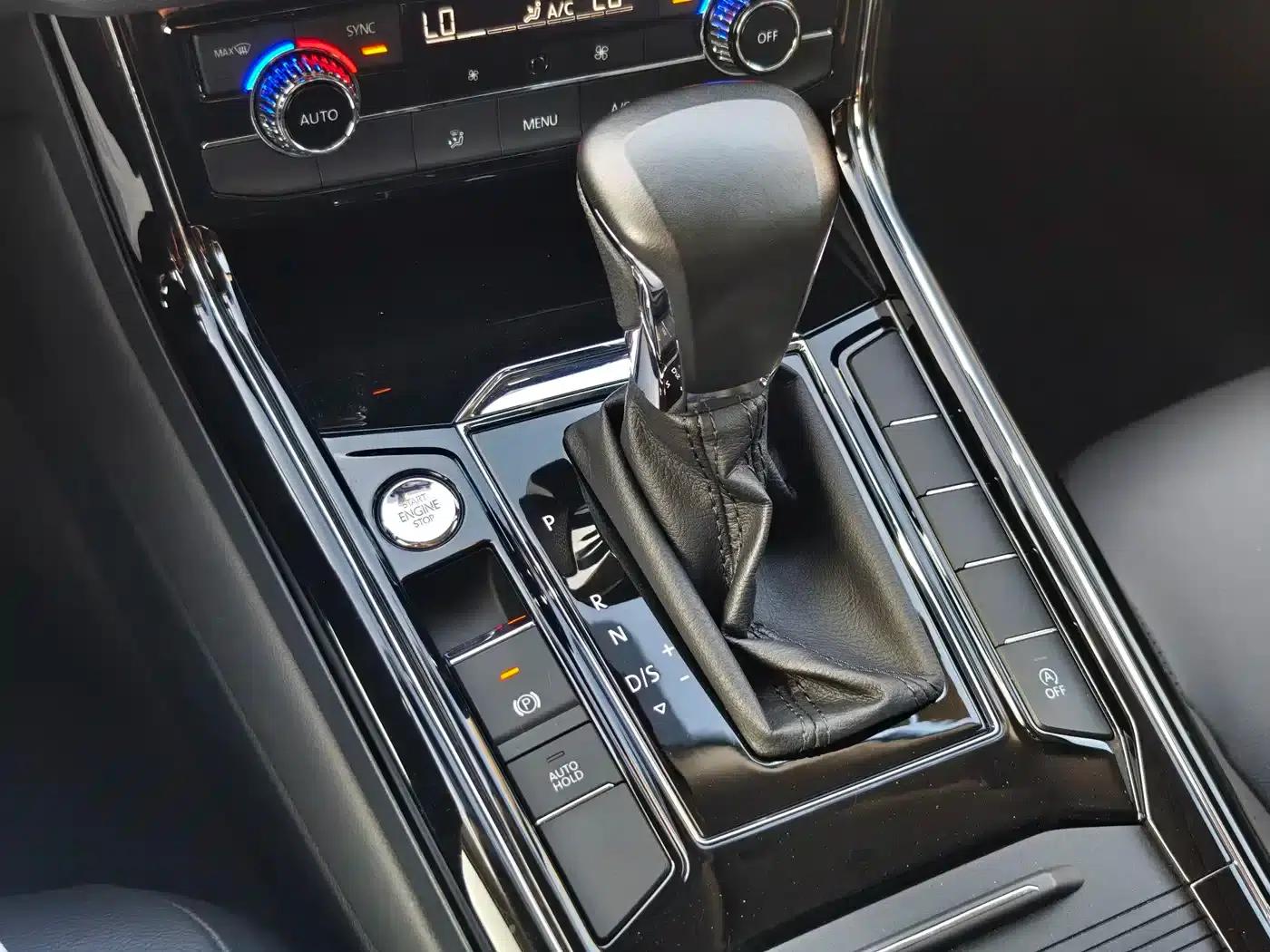 Phideon 2016 380TSI 2WD Royal Edition — миниатюра 18