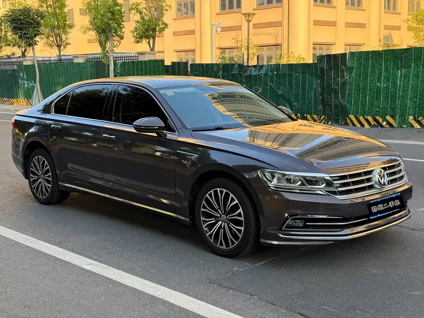Phideon 2018 Facelift 380TSI 2WD Business Edition — миниатюра 3