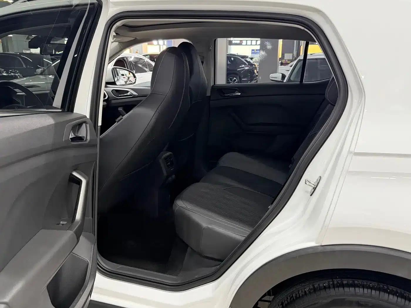 2023 Volkswagen T-Cross Facelift 1.5L Automatic Comfort Edition — миниатюра 11
