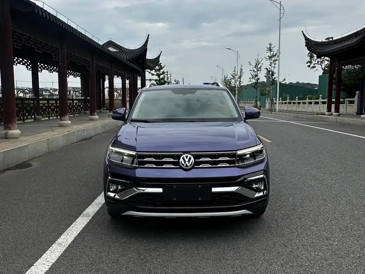 2019 Volkswagen T-Cross 280TSI DSG Luxury Edition — миниатюра 1