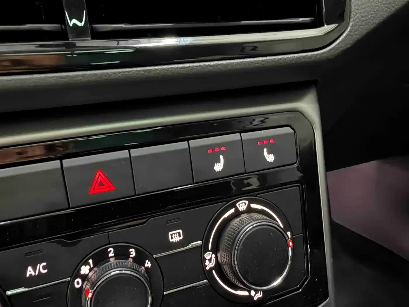 2022 Volkswagen T-Cross 280TSI DSG Comfort Edition — миниатюра 12