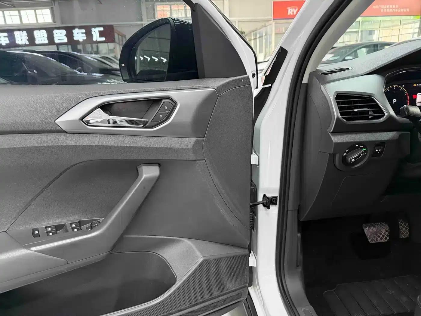 2022 Volkswagen T-Cross 280TSI DSG Comfort Edition — миниатюра 9