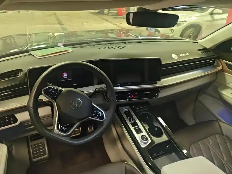 2023 Range Rover 380TSI AWD R-Line Cruiser — миниатюра 12