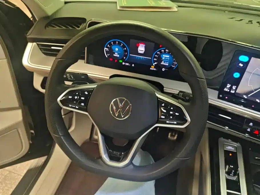 2023 Range Rover 380TSI AWD R-Line Cruiser — миниатюра 15