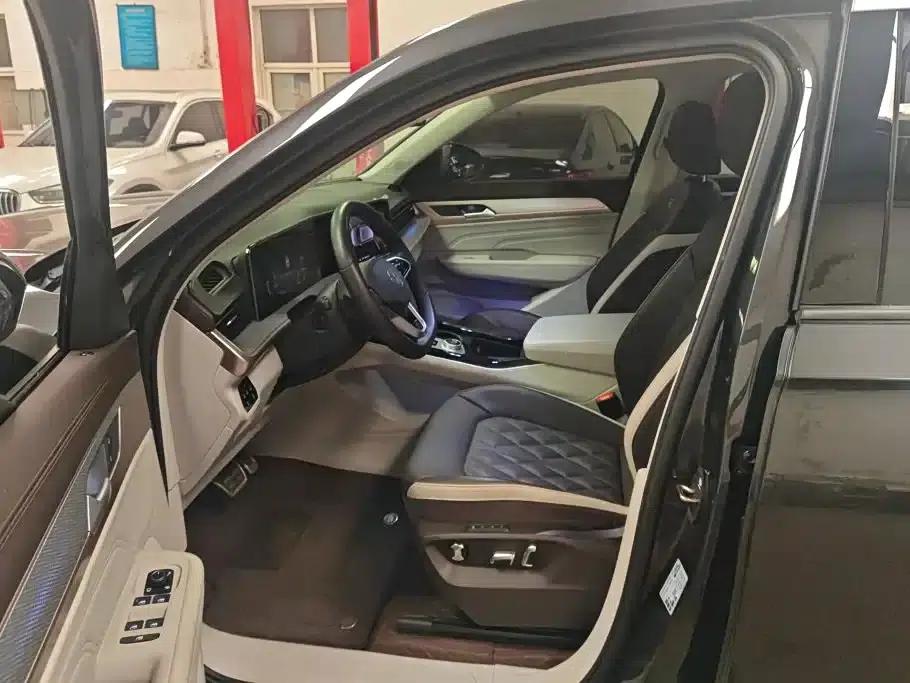 2023 Range Rover 380TSI AWD R-Line Cruiser — миниатюра 9