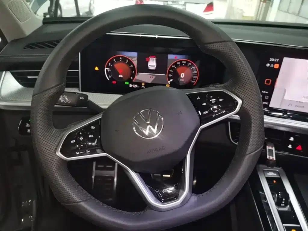 2023 Range Rover 380TSI AWD R-Line Cruiser — миниатюра 11