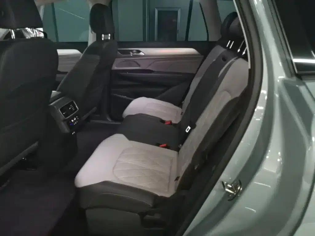 2023 Range Rover 380TSI AWD R-Line Cruiser — миниатюра 17