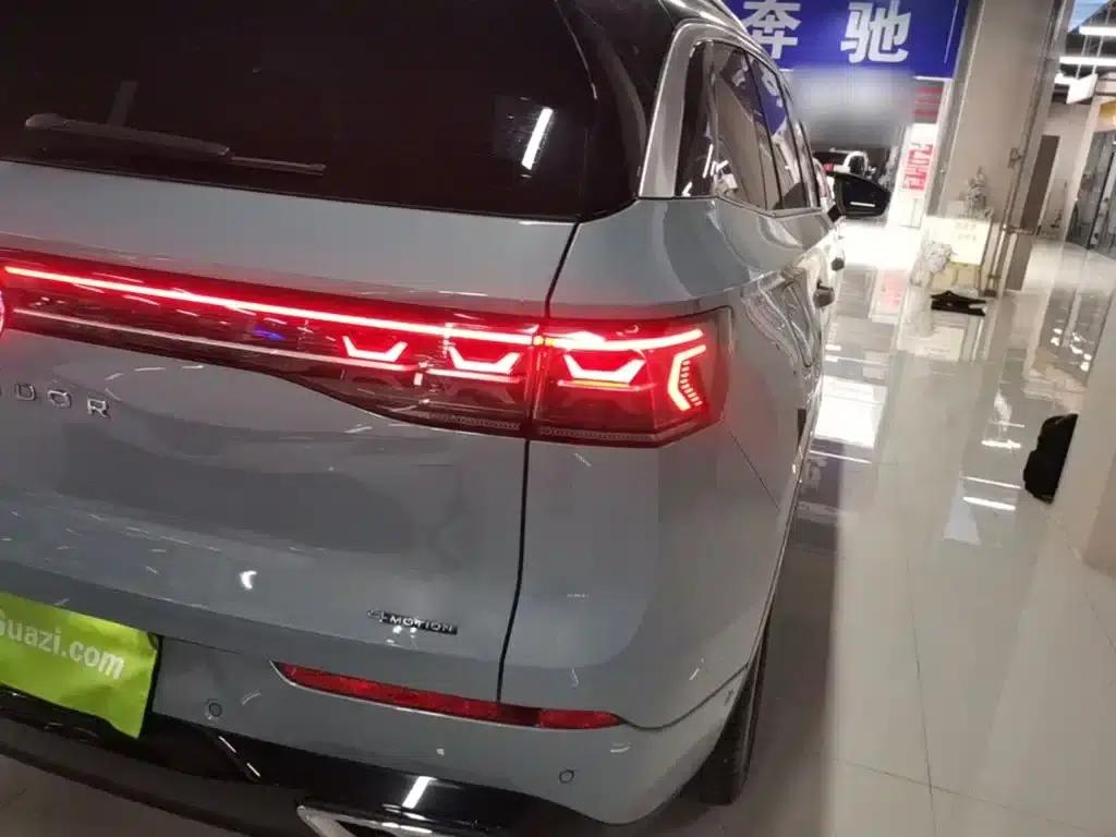 2023 Range Rover 380TSI AWD R-Line Cruiser — миниатюра 8