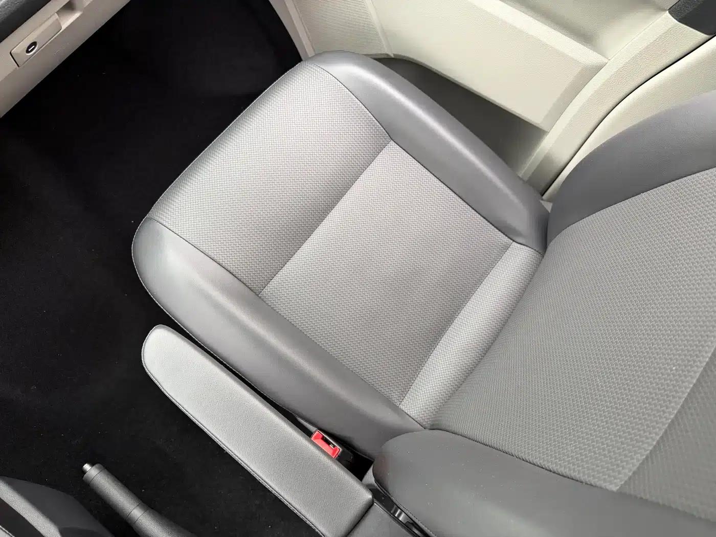 Caravelle 2019 2.0TSI 4WD Luxury 7-Seater — миниатюра 16