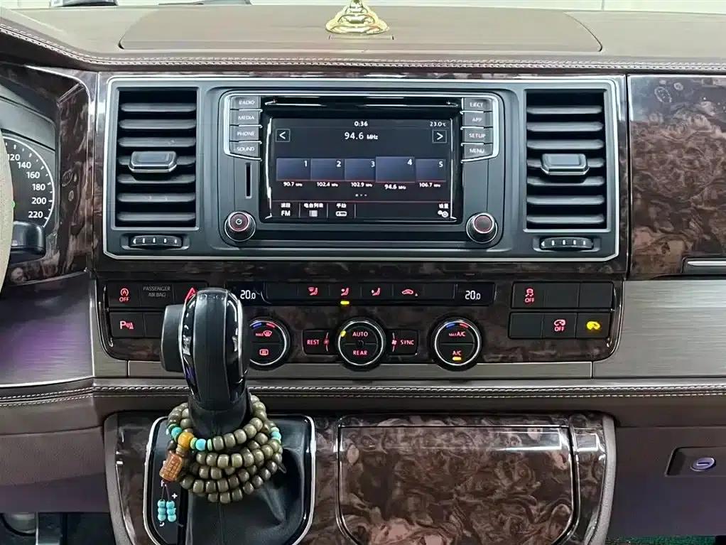 Caravelle 2017 2.0TSI 4WD Luxury 7-Seater — миниатюра 11