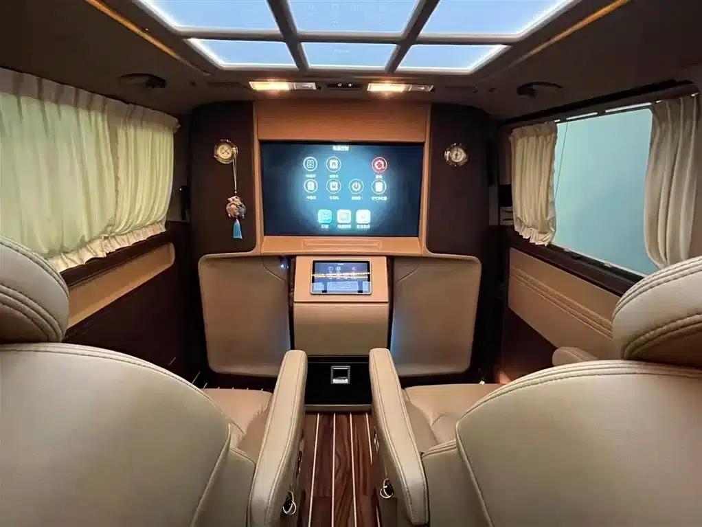 Caravelle 2017 2.0TSI 4WD Luxury 7-Seater — миниатюра 13