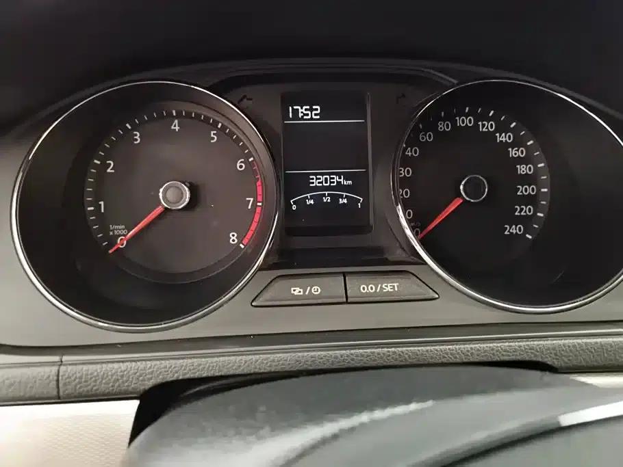 Lavida Gran Turismo 2017 1.6L Automatic Comfort Edition — миниатюра 14