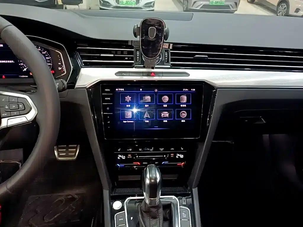 2022 Volkswagen Passat PHEV GTE Luxury Edition — миниатюра 13