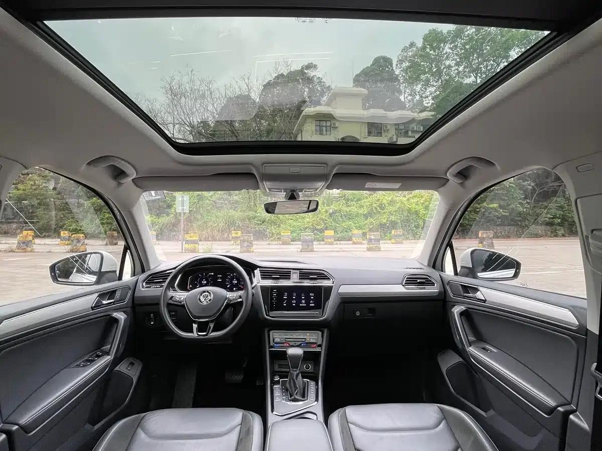 2021 Volkswagen Tiguan L Plug-in Hybrid 430PHEV Premium Edition — миниатюра 19