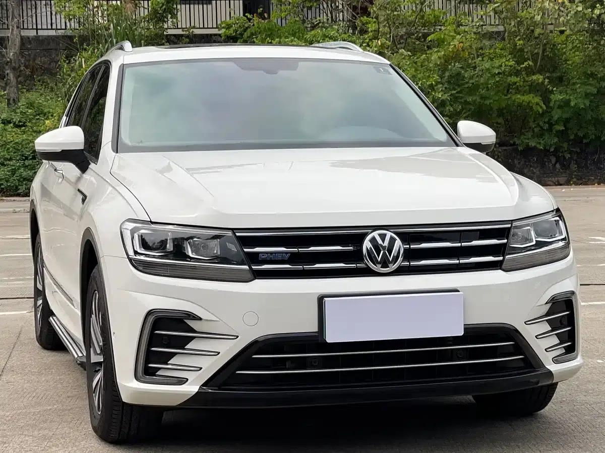 2021 Volkswagen Tiguan L Plug-in Hybrid 430PHEV Premium Edition — миниатюра 3