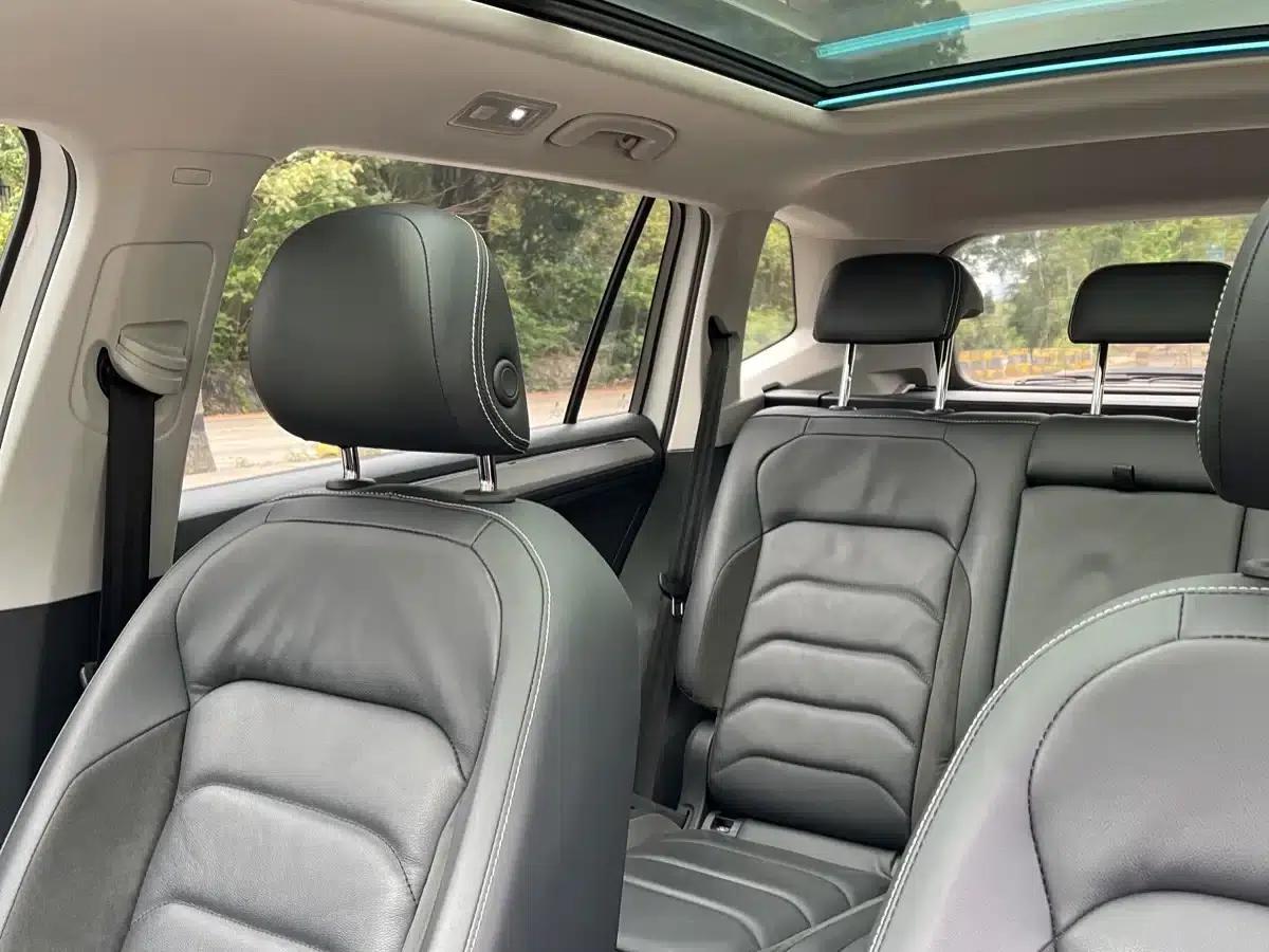2021 Volkswagen Tiguan L Plug-in Hybrid 430PHEV Premium Edition — миниатюра 37