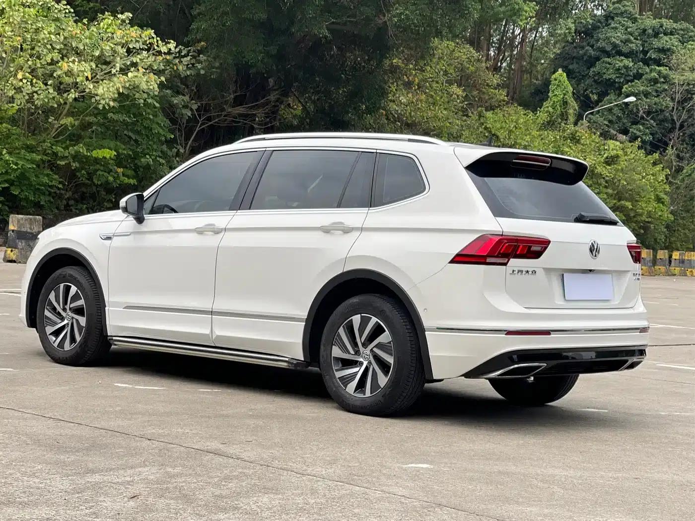 2021 Volkswagen Tiguan L Plug-in Hybrid 430PHEV Premium Edition — миниатюра 8