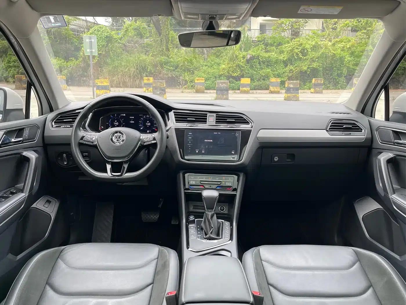 2021 Volkswagen Tiguan L Plug-in Hybrid 430PHEV Premium Edition — миниатюра 10