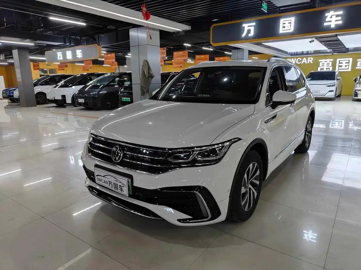 Tiguan L Plug-in Hybrid 2022 430PHEV Plug-in Hybrid Flagship Edition — миниатюра 1