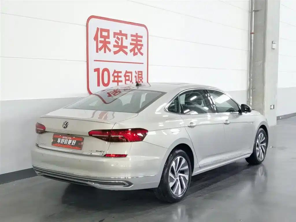 2020 Volkswagen Passat Plug-in Hybrid 430PHEV Hybrid Luxury Edition (China VI Emission Standard) — миниатюра 2