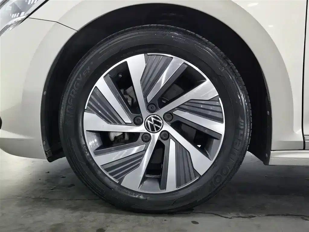 2020 Volkswagen Passat Plug-in Hybrid 430PHEV Hybrid Luxury Edition (China VI Emission Standard) — миниатюра 17