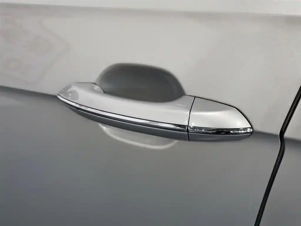 2020 Volkswagen Passat Plug-in Hybrid 430PHEV Hybrid Luxury Edition (China VI Emission Standard) — миниатюра 18