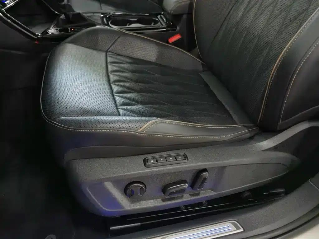 2020 Volkswagen Passat Plug-in Hybrid 430PHEV Hybrid Luxury Edition (China VI Emission Standard) — миниатюра 20