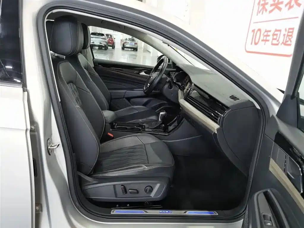 2020 Volkswagen Passat Plug-in Hybrid 430PHEV Hybrid Luxury Edition (China VI Emission Standard) — миниатюра 23