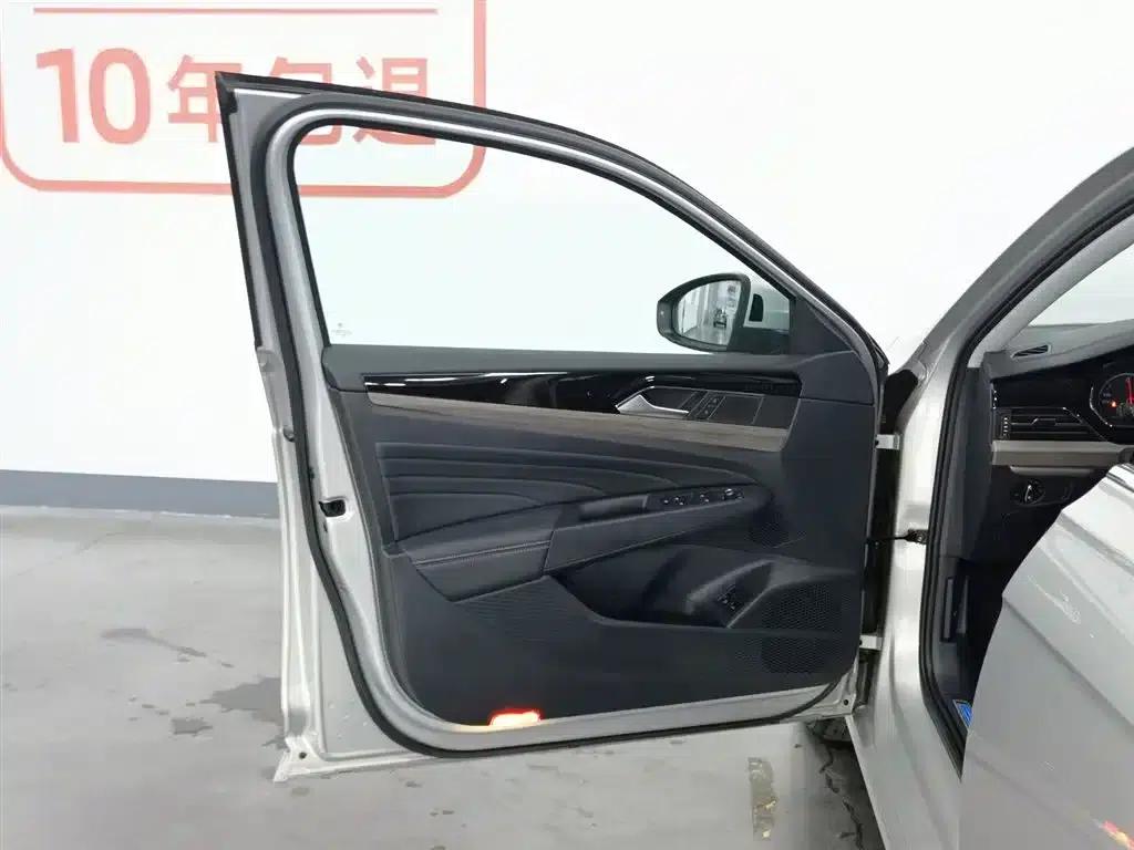 2020 Volkswagen Passat Plug-in Hybrid 430PHEV Hybrid Luxury Edition (China VI Emission Standard) — миниатюра 8