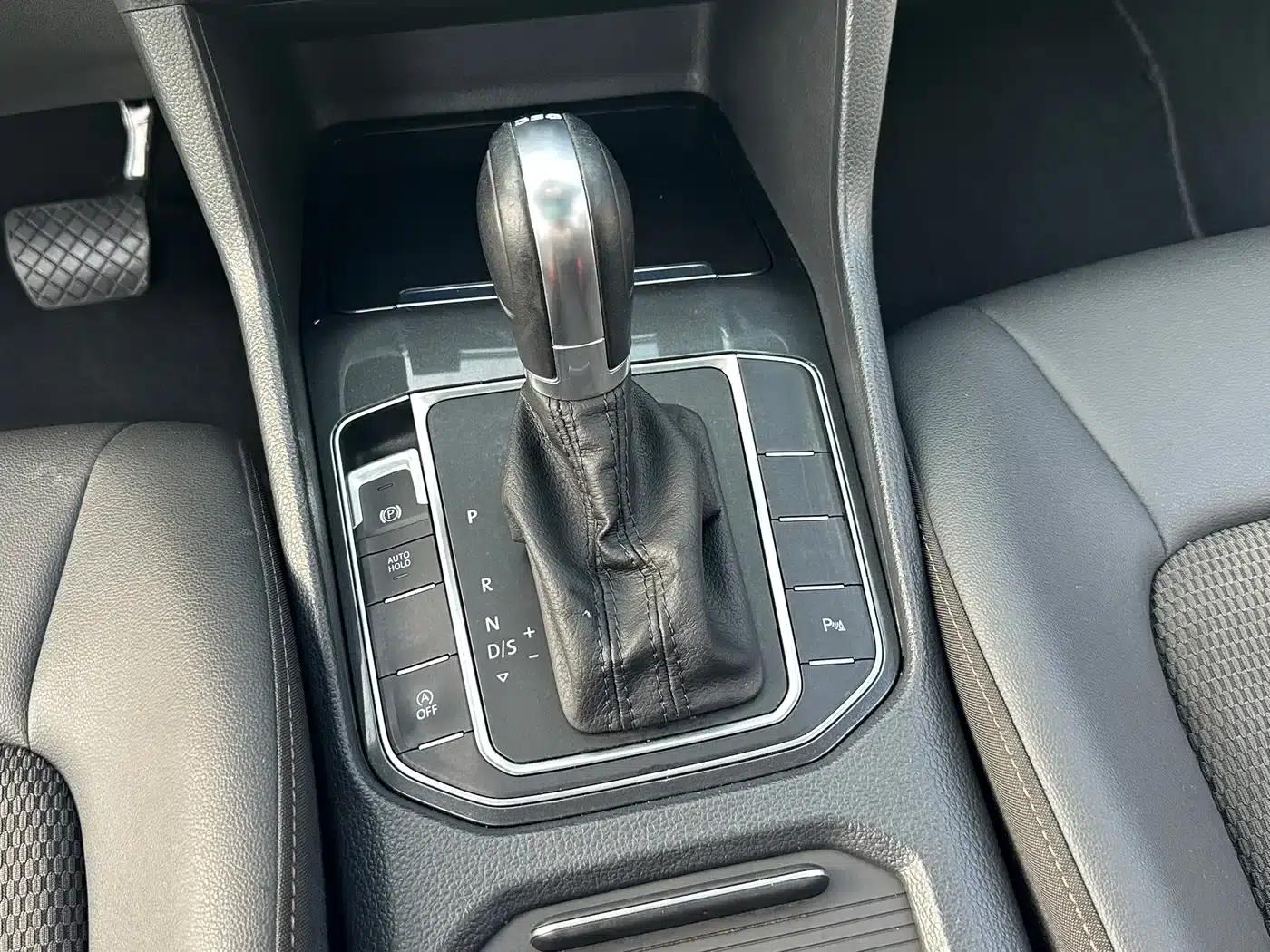 Golf Sportsvan 2018 230TSI Automatic Entry-Level — миниатюра 13
