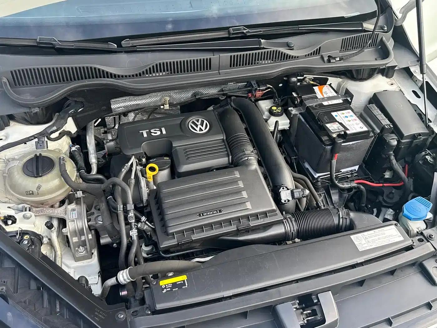 Golf Sportsvan 2018 230TSI Automatic Entry-Level — миниатюра 24