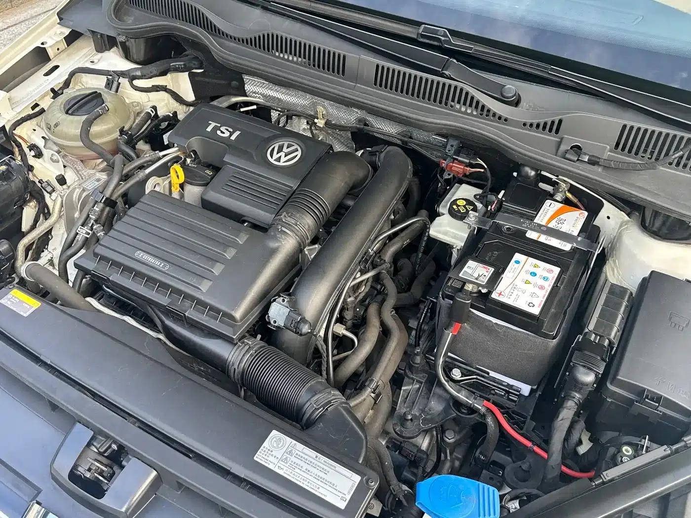 Golf Sportsvan 2018 230TSI Automatic Entry-Level — миниатюра 25