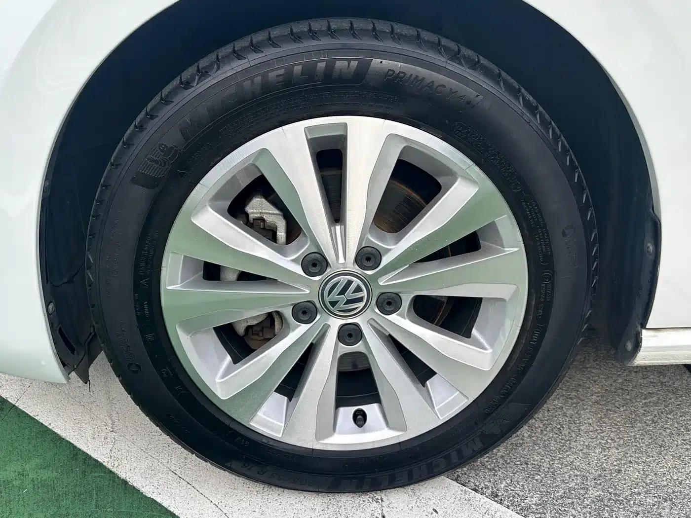 Golf Sportsvan 2018 230TSI Automatic Entry-Level — миниатюра 26