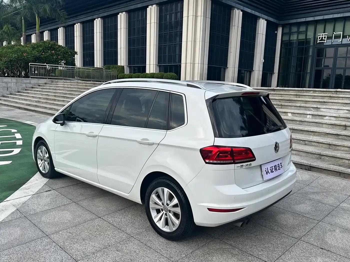 Golf Sportsvan 2018 230TSI Automatic Entry-Level — миниатюра 31