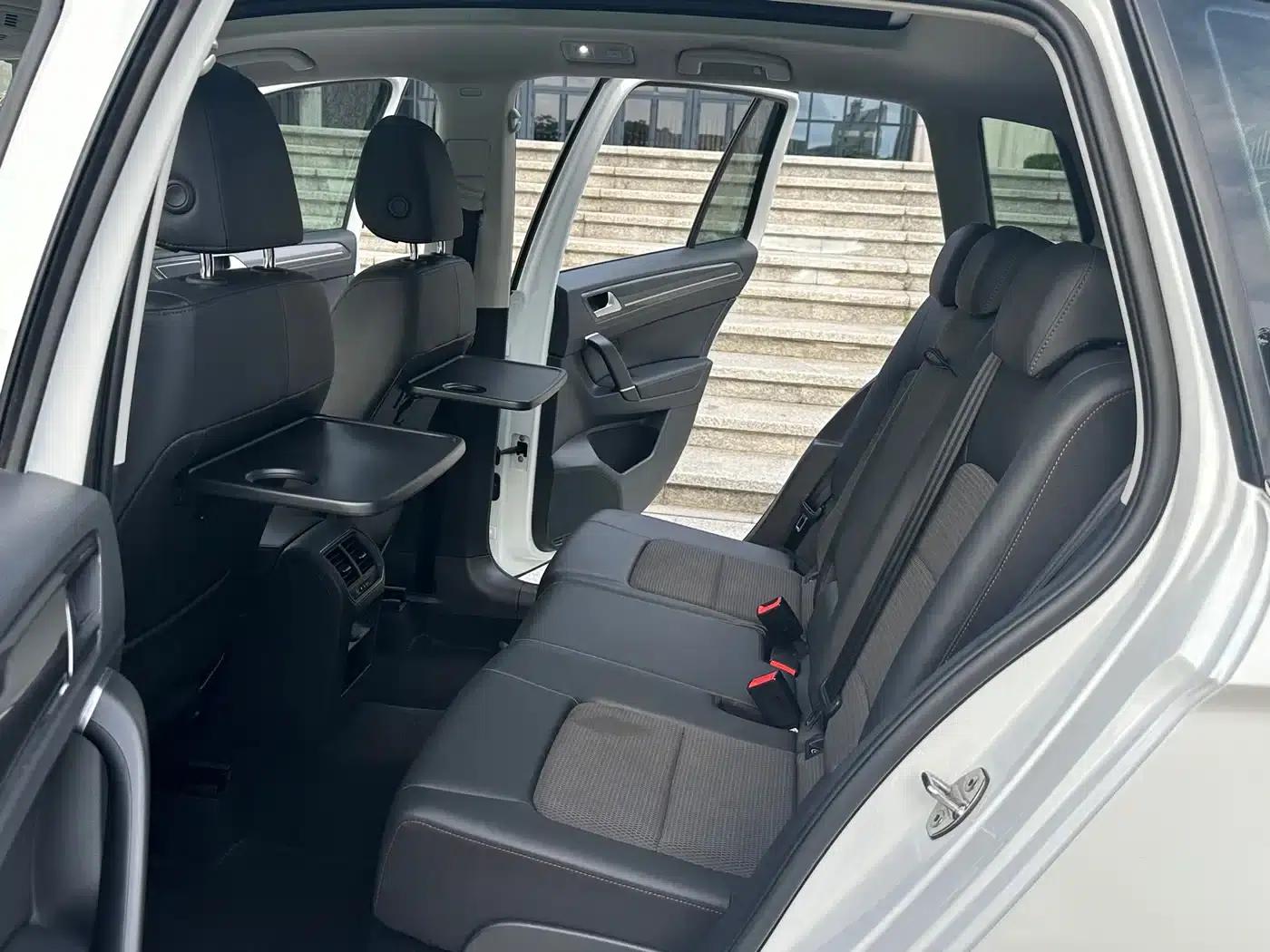 Golf Sportsvan 2018 230TSI Automatic Entry-Level — миниатюра 6