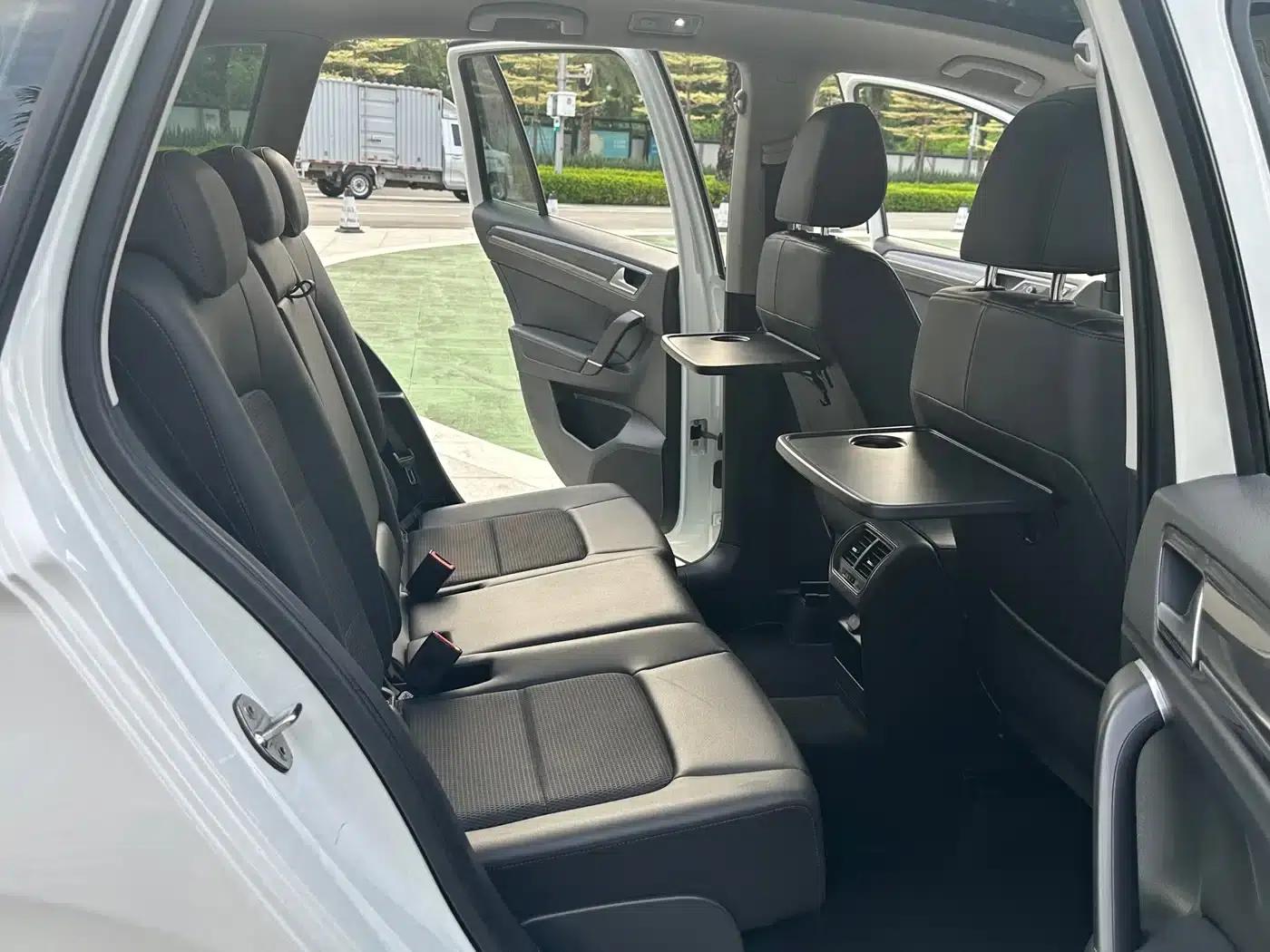 Golf Sportsvan 2018 230TSI Automatic Entry-Level — миниатюра 9